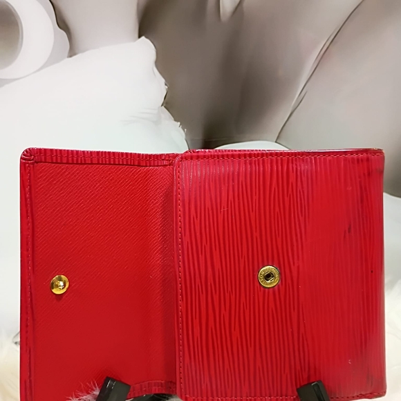 Louis Vuitton Red Epi Leather Wallet - Picture 4 of 7